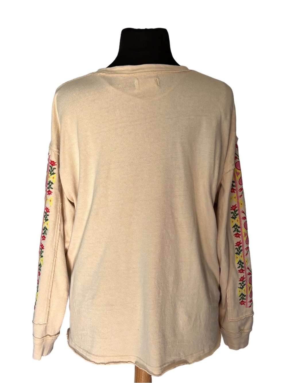 Free People We The Free Embroidered All My Heart Long Oversized Sleeve size M - Picture 4 of 9
